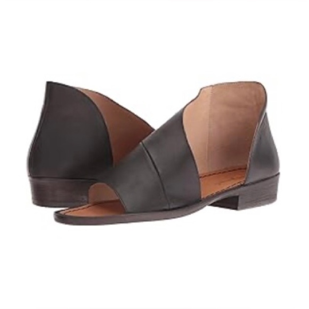 NWOT Free People Mont Blanc Sandals in Black